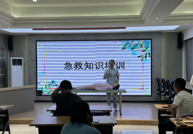 暖心守护 | 太原安定医院党支部赴古交敬老院开展主题党日活动